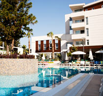 Barnvänliga hotell Side Resort.