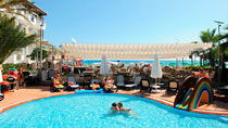 SunPark Beach - familjehotell med bra barnrabatter.