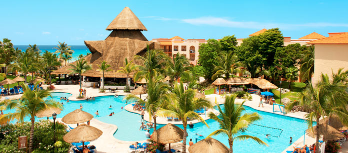 Barnvänliga hotell Sandos Playacar Beach Resort & Spa.