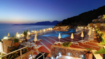 Blue Marine Resort  & Spa - familjehotell med bra barnrabatter.