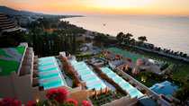 Amathus Elite Suites - garanterat barnfritt.