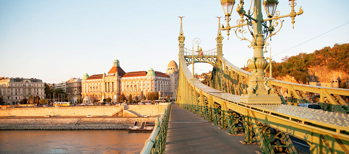 Weekend i Budapest med flyg och hotell.