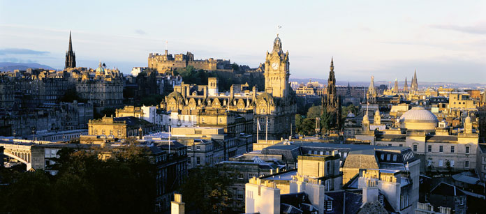 Weekend i Edinburgh med flyg och hotell.